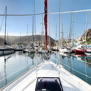 Pato Lucas Sail Boat Hotel en barco San Sebastián de la Gomera